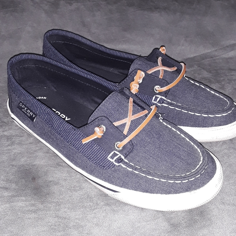 Sperry Boat Show Blue